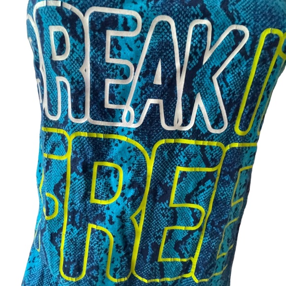 Zumba Wear tank top Size Large - Picture 10 of 15